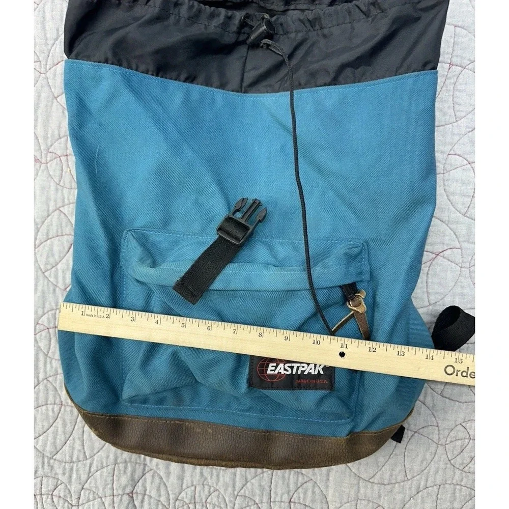 EASTPAK Blue‎ Teal Leather Flip Top Flap Cinch Leather Bottom USA